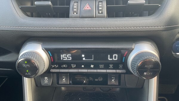 Used Toyota RAV4 2022 for sale - 76219016: Photo 32