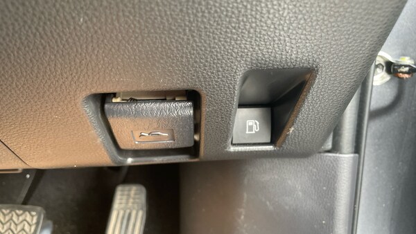Used Toyota RAV4 2022 for sale - 76219016: Photo 43
