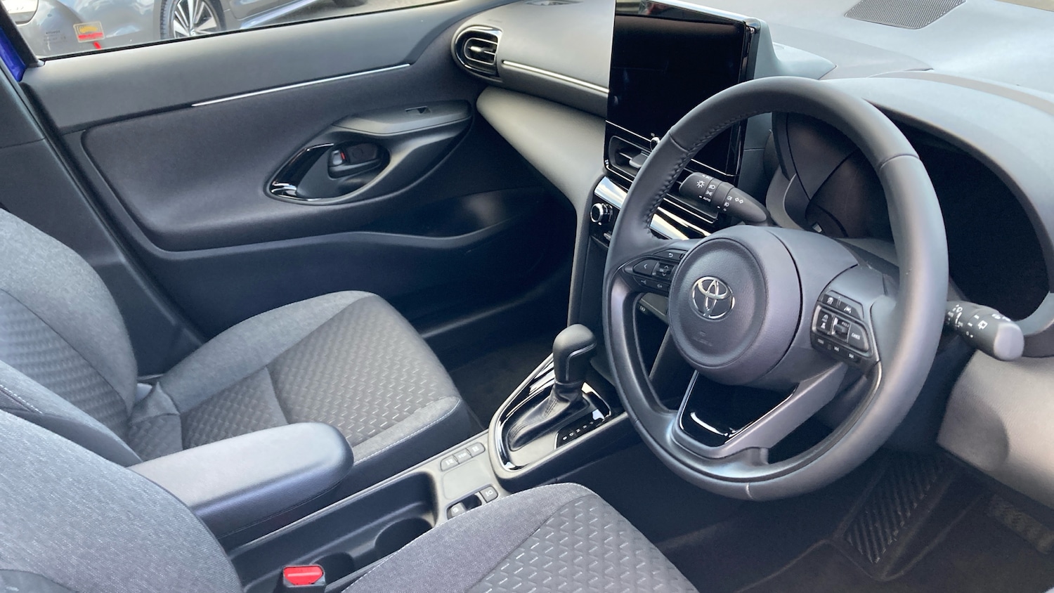 Used Toyota Yaris Cross 2025 for sale - 76599857: Photo 11