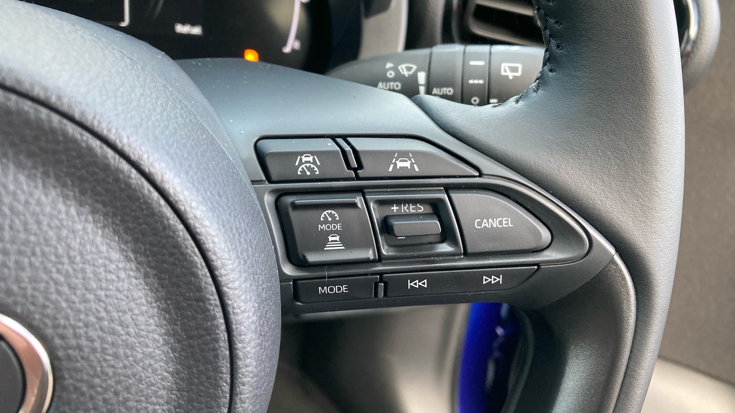 Used Toyota Yaris Cross 2025 for sale - 76599857: Photo 30