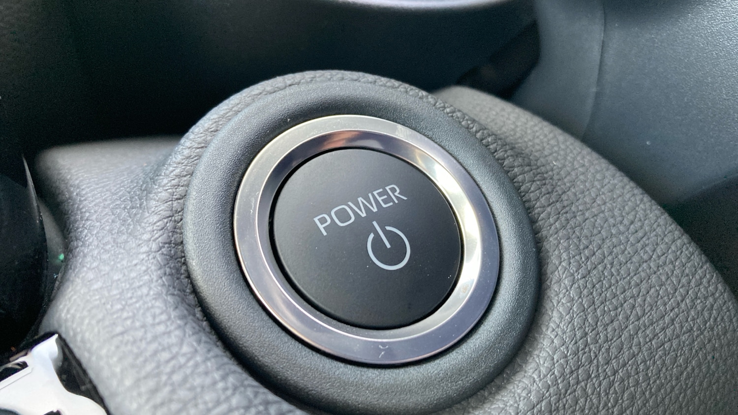 Used Toyota Yaris Cross 2025 for sale - 76599857: Photo 33