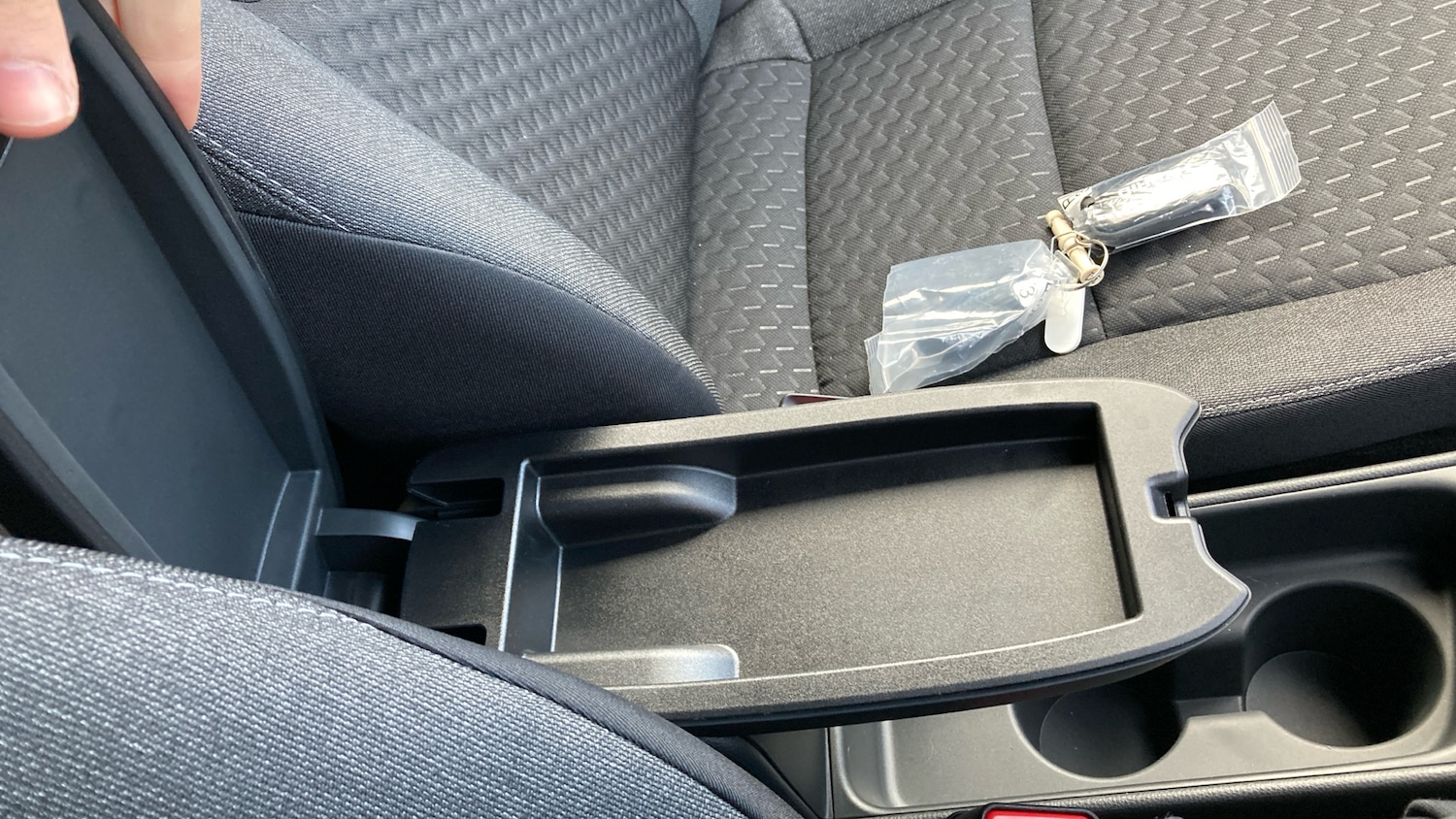 Used Toyota Yaris Cross 2025 for sale - 76599857: Photo 44