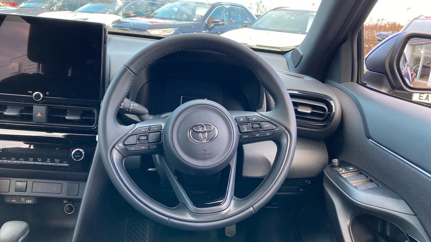 Used Toyota Yaris Cross 2025 for sale - 76599857: Photo 8