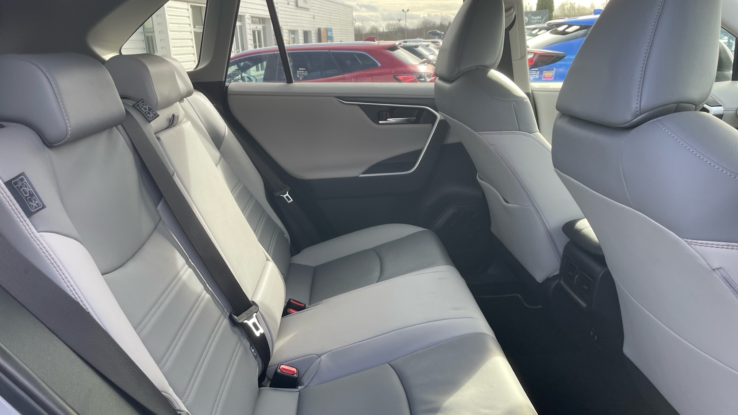 Used Toyota RAV4 2020 for sale - 77749540: Photo 12