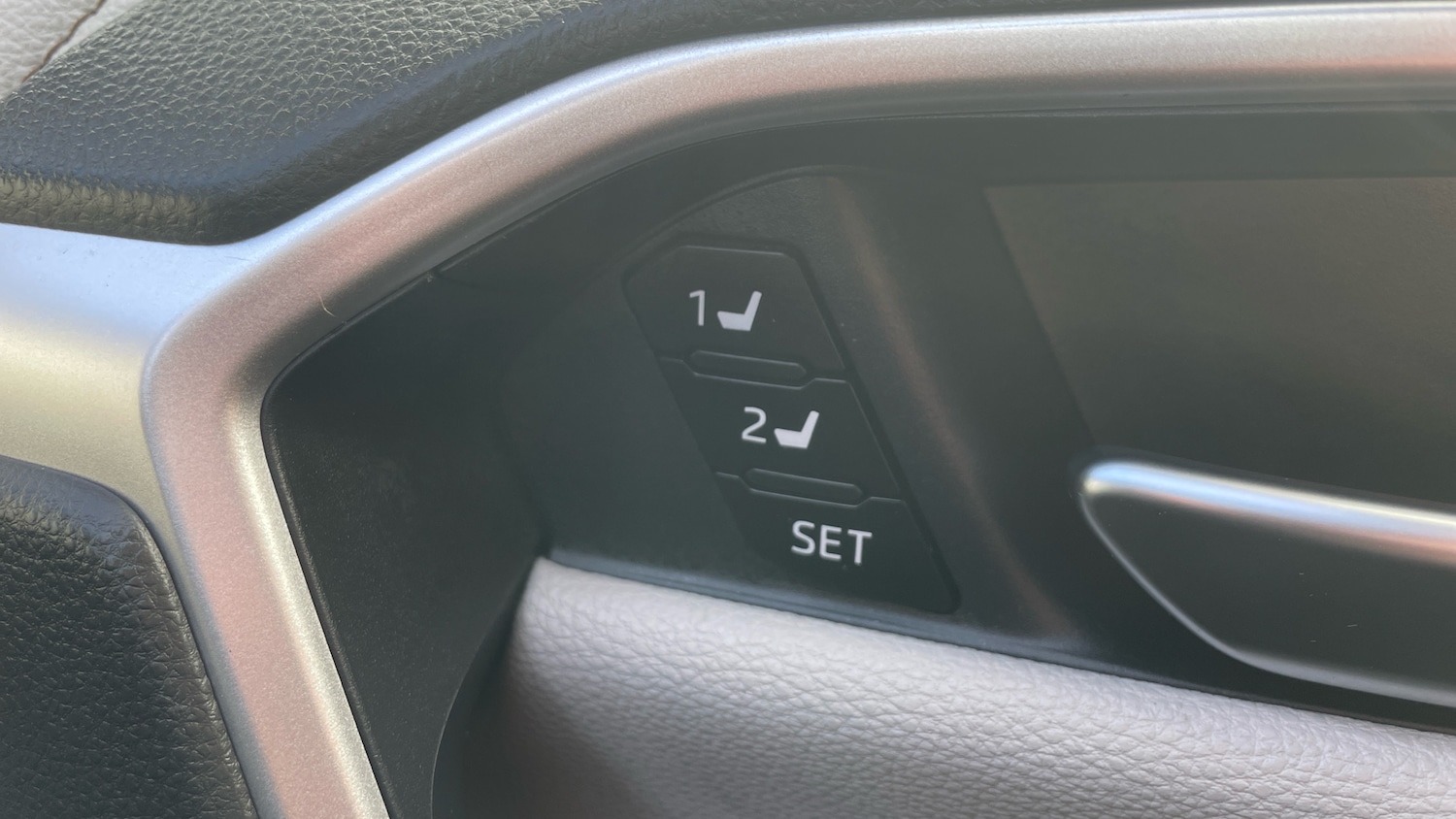 Used Toyota RAV4 2020 for sale - 77749540: Photo 41