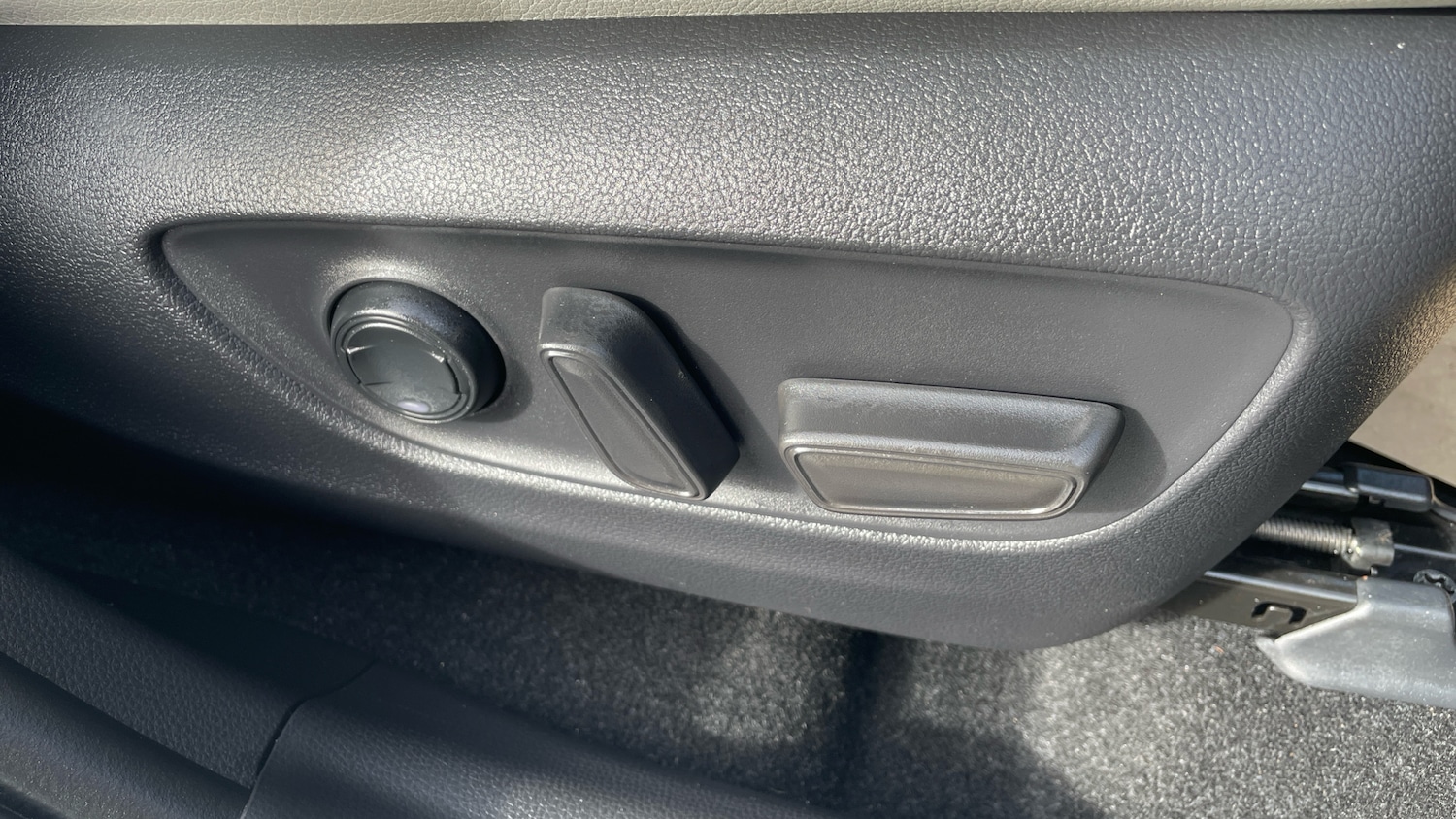 Used Toyota RAV4 2020 for sale - 77749540: Photo 44