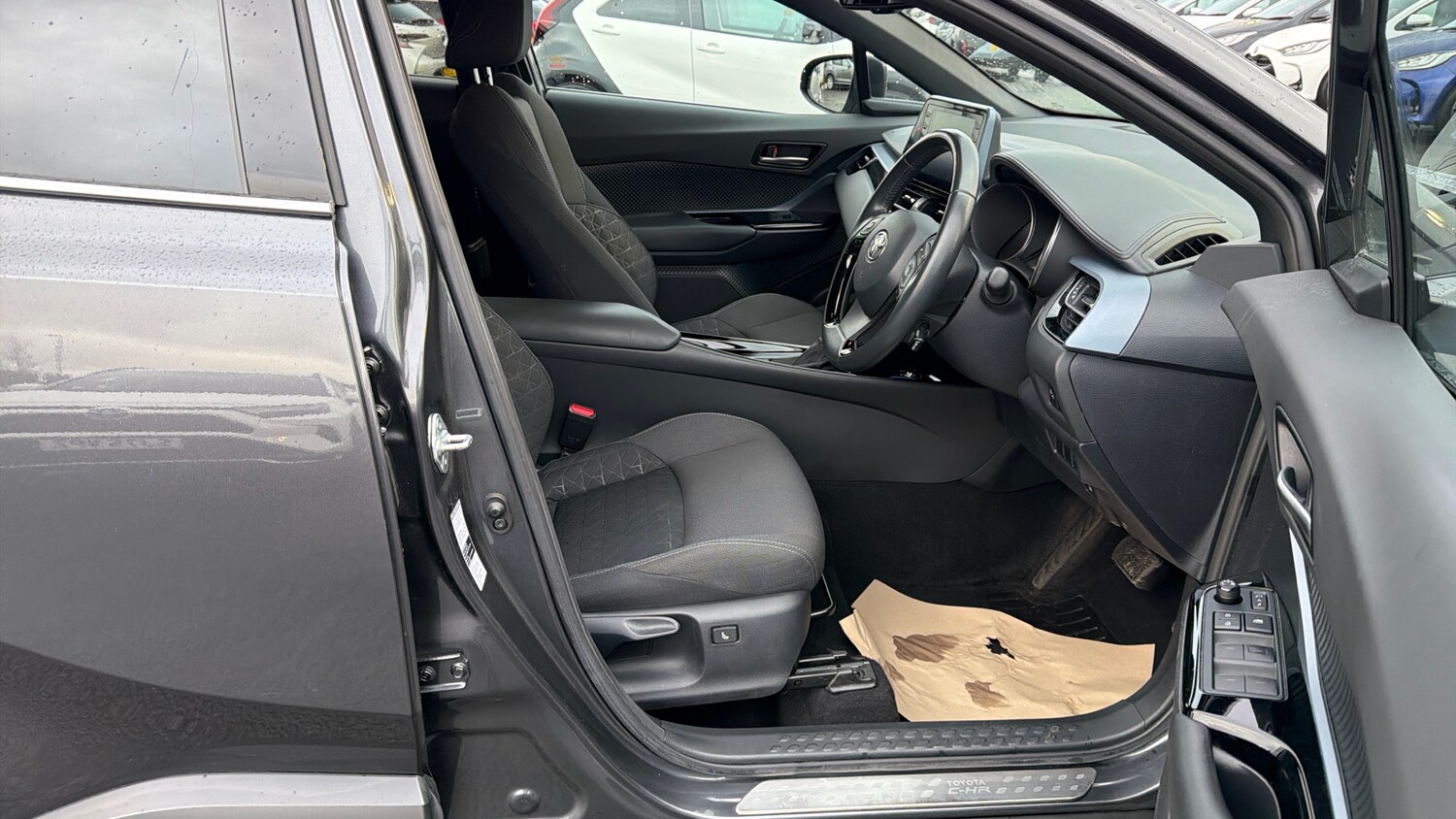 Used Toyota C-HR 2021 for sale - 77996905: Photo 11