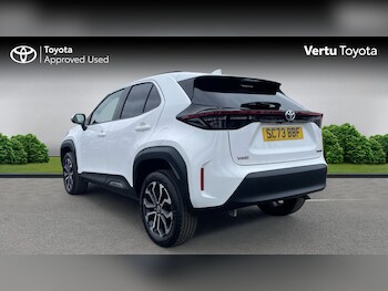 Used Toyota Yaris Cross 2024 for sale - 77950323: Photo