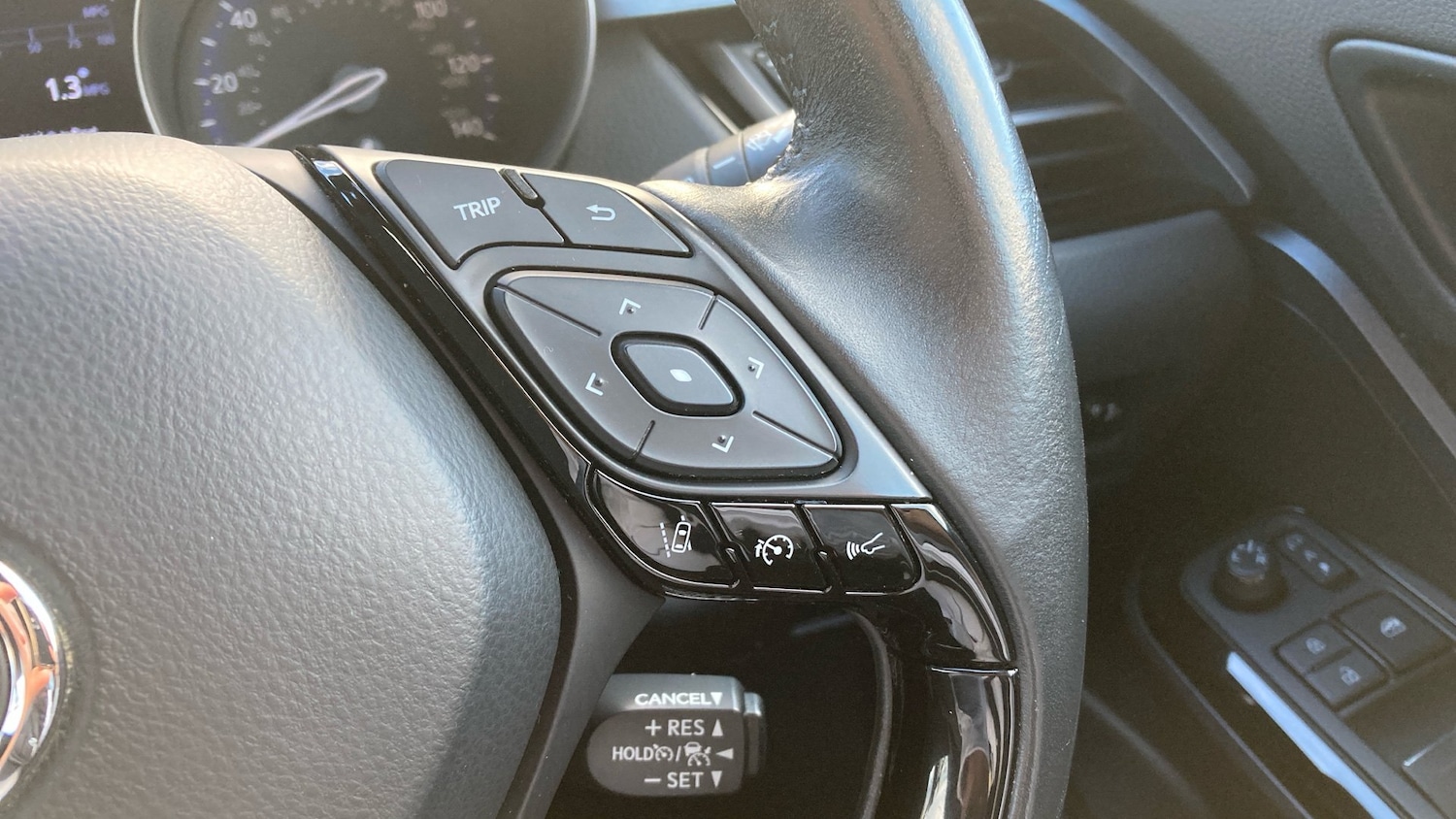 Used Toyota C-HR 2020 for sale - 76384209: Photo 25