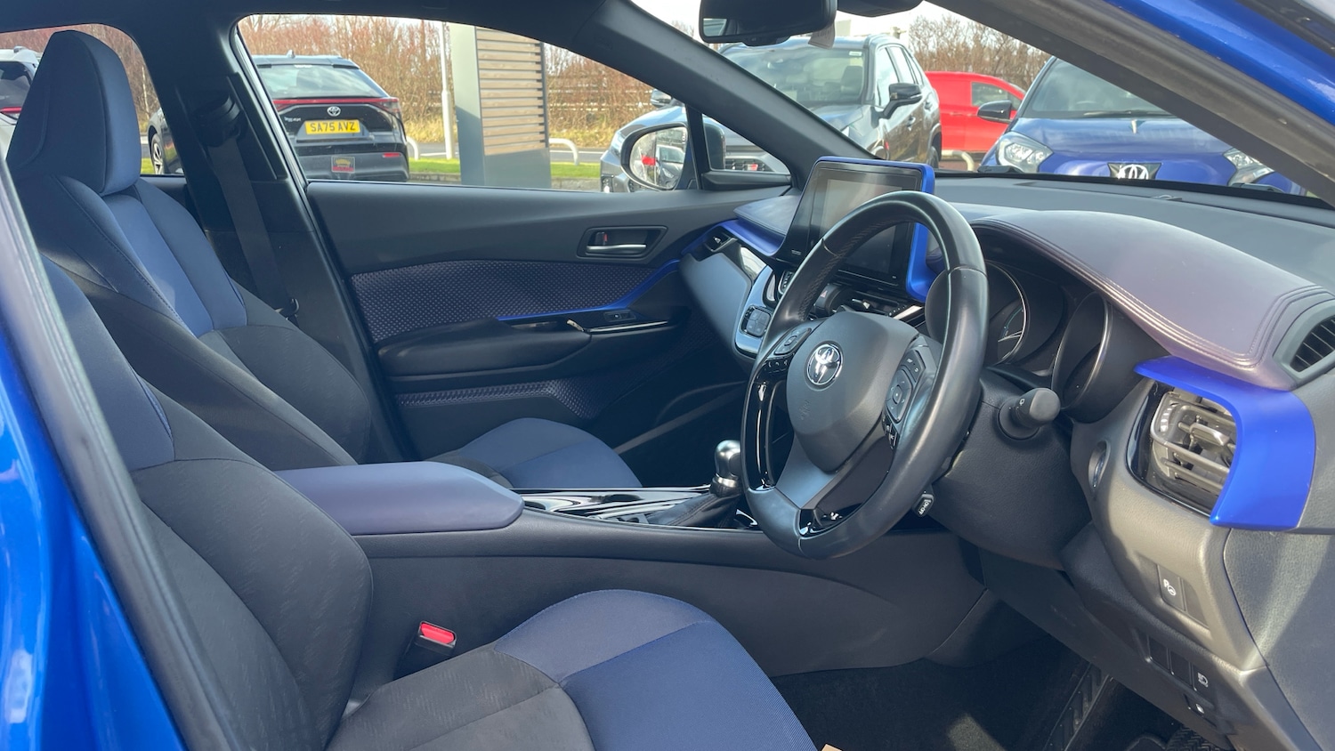 Used Toyota C-HR 2018 for sale - 77392537: Photo 11