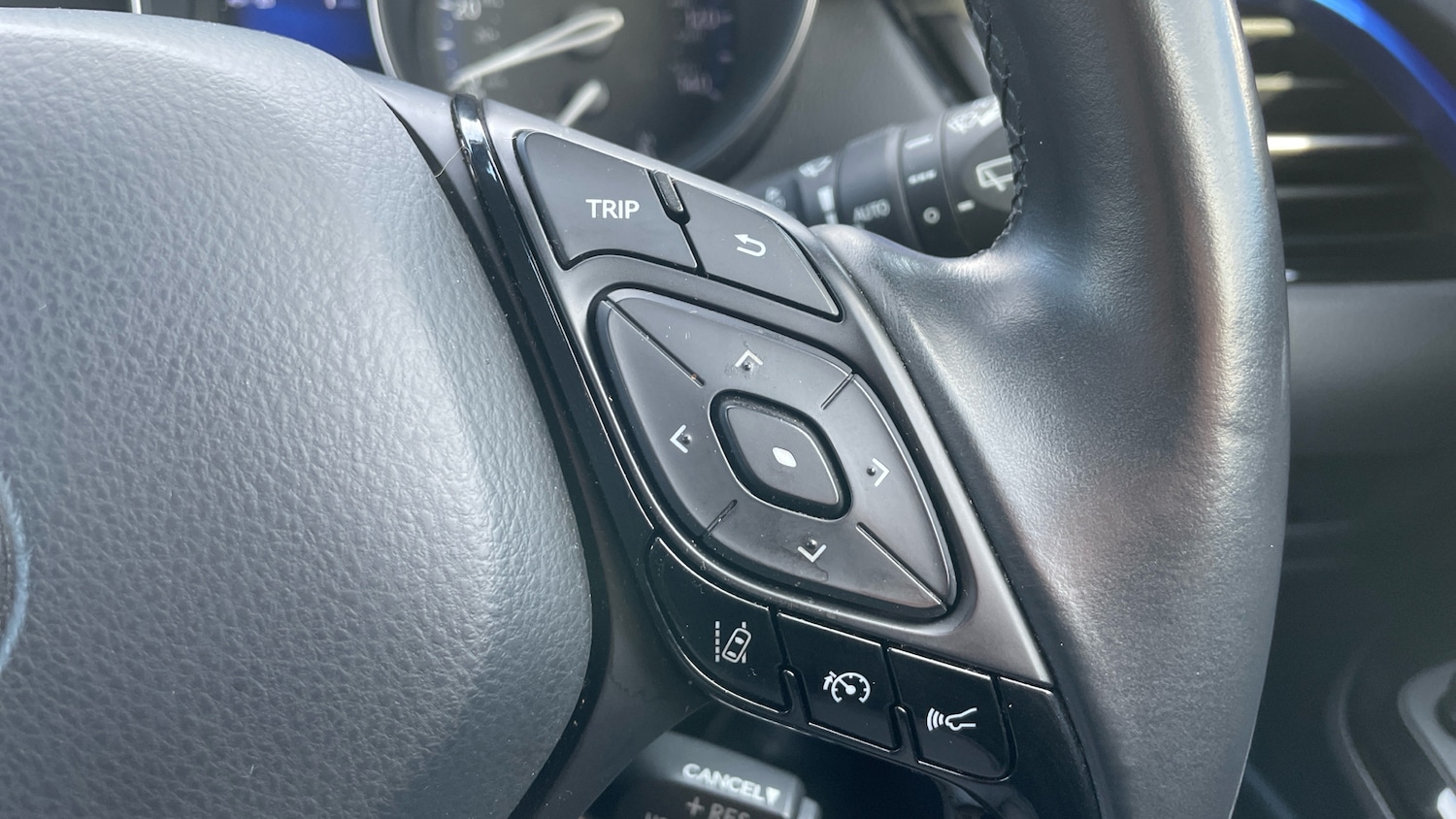 Used Toyota C-HR 2018 for sale - 77392537: Photo 37