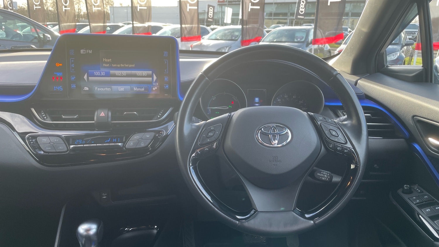 Used Toyota C-HR 2018 for sale - 77392537: Photo 6