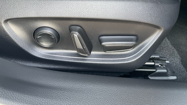 Used Toyota Prius 2024 for sale - 76322479: Photo 39
