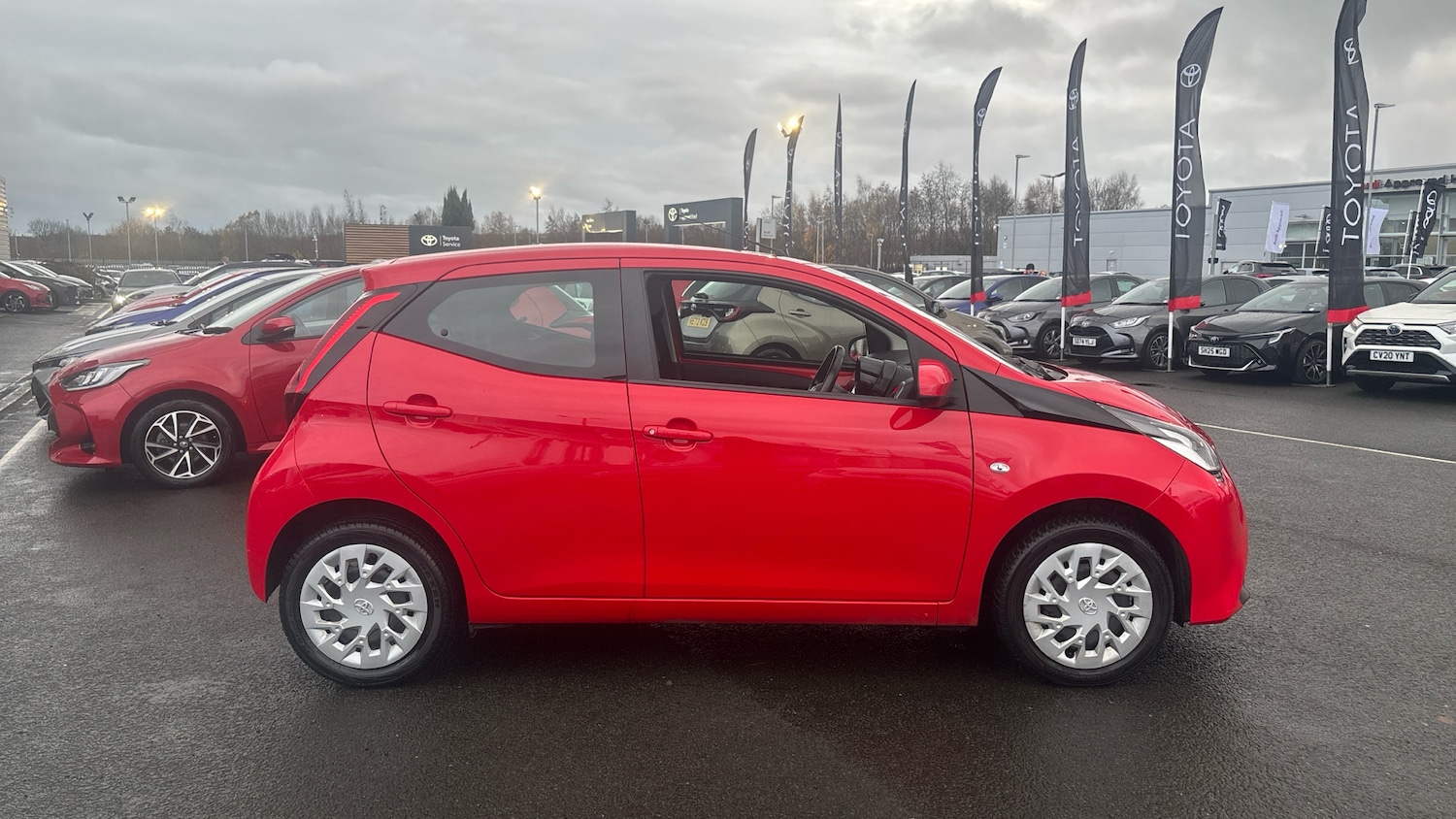Used Toyota AYGO 2021 for sale - 76734899: Photo 16