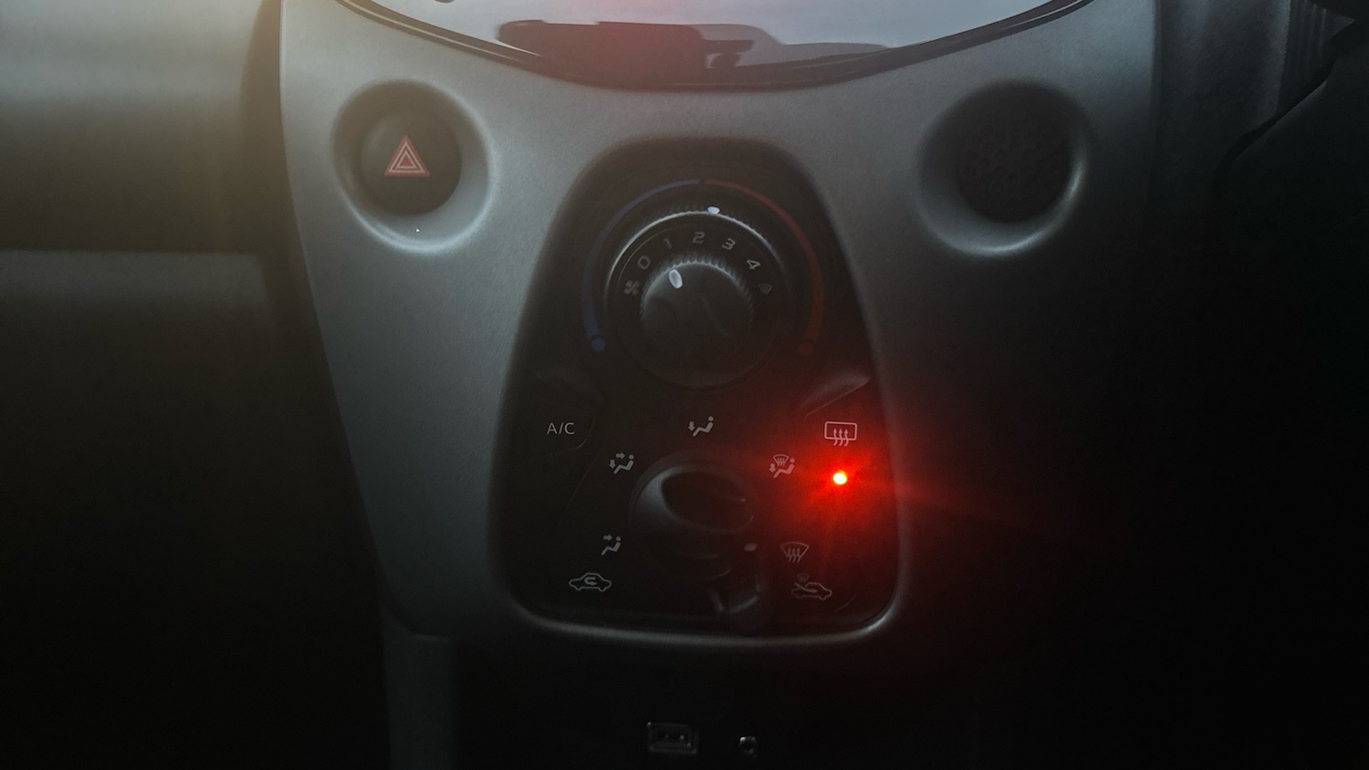 Used Toyota AYGO 2021 for sale - 76734899: Photo 20