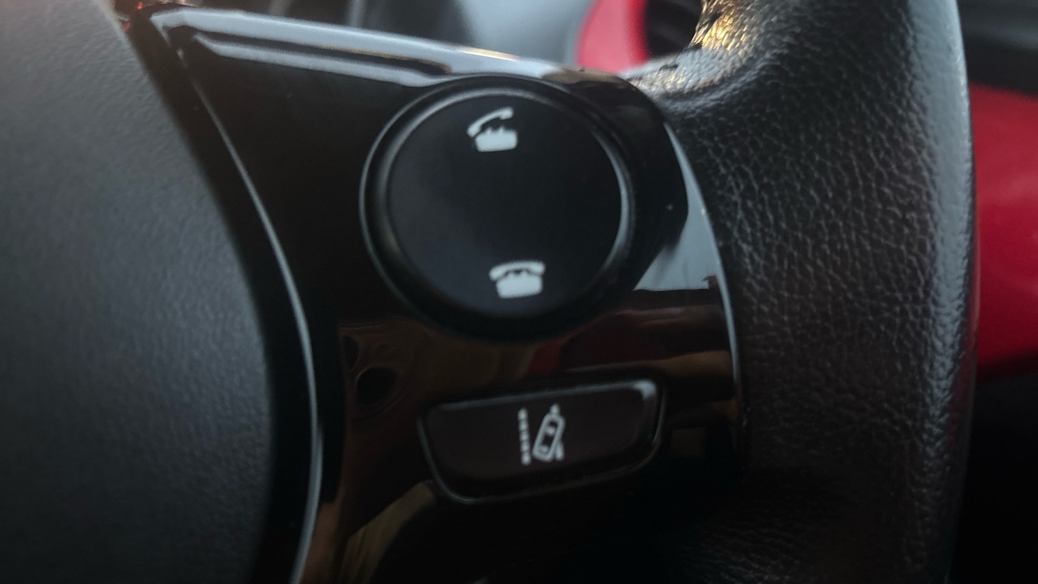 Used Toyota AYGO 2021 for sale - 76734899: Photo 27