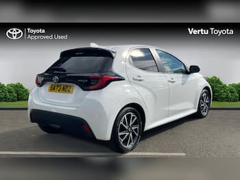 Used Toyota Yaris 2023 for sale - 79855068: Photo
