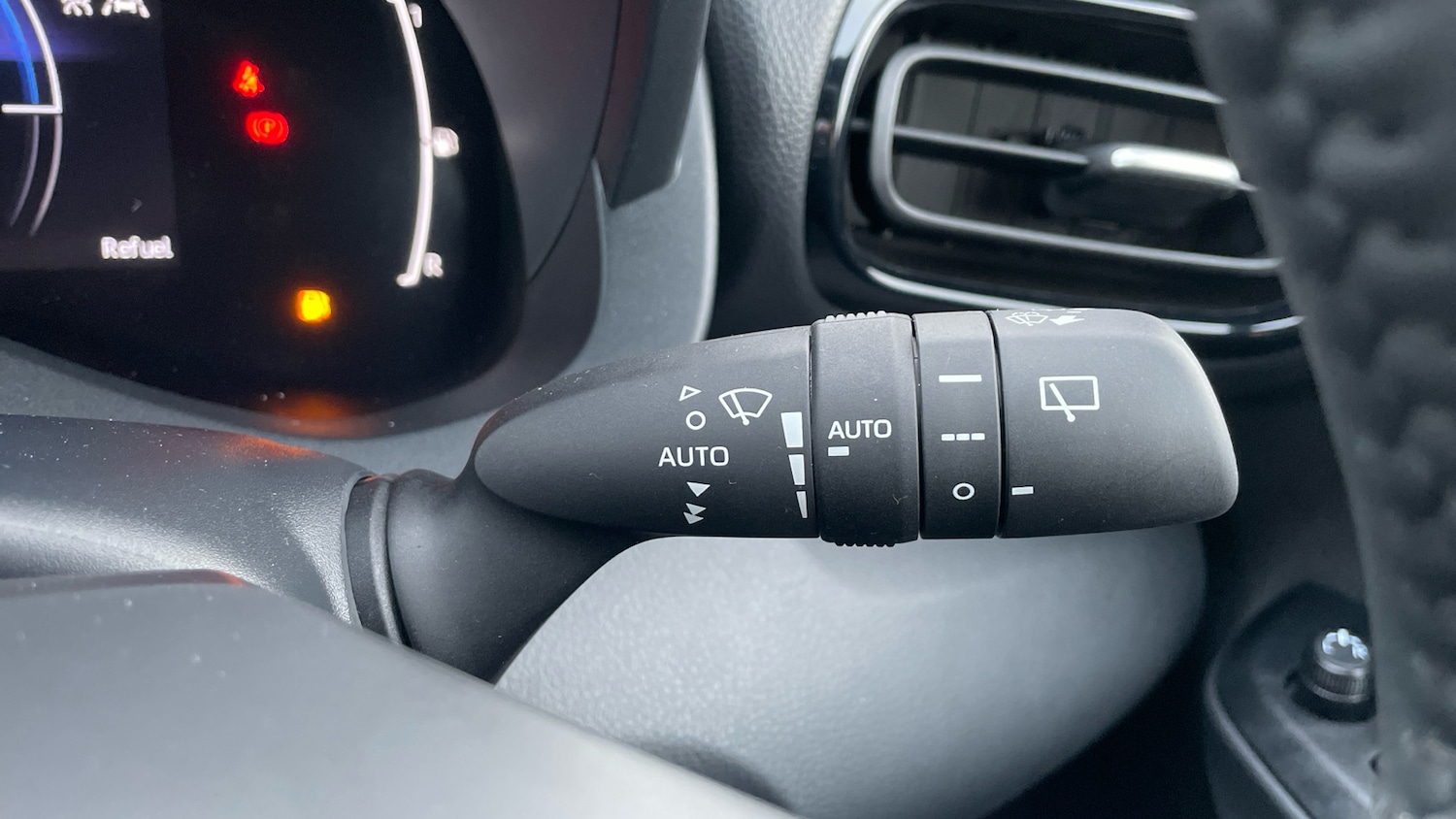 Used Toyota Yaris Cross 2025 for sale - 77207330: Photo 39