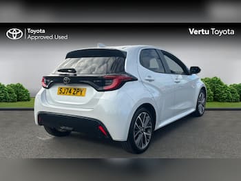 Used Toyota Yaris 2024 for sale - 79771303: Photo