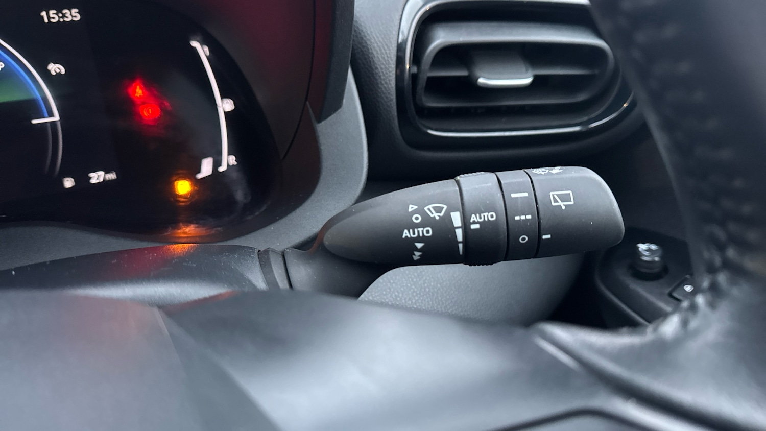 Used Toyota Yaris 2024 for sale - 77476386: Photo 32