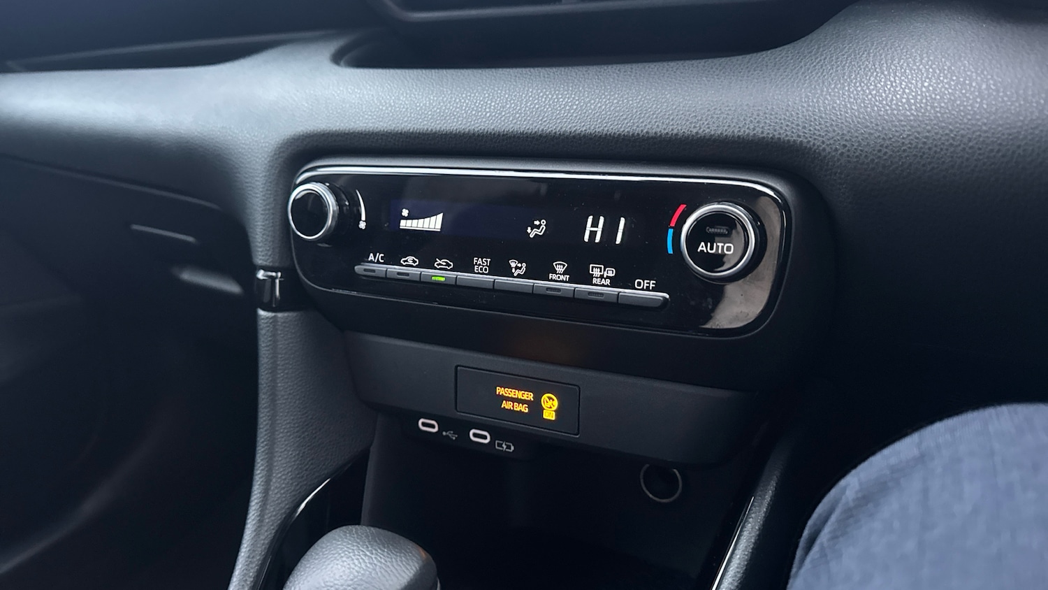 Used Toyota Yaris 2024 for sale - 77476386: Photo 34