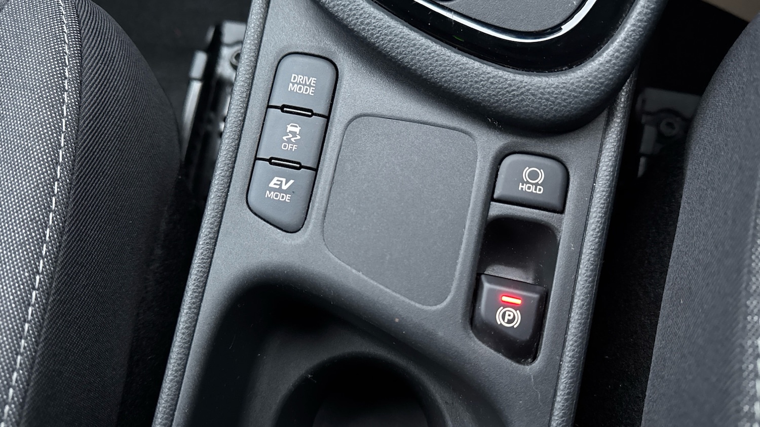 Used Toyota Yaris 2024 for sale - 77476386: Photo 37