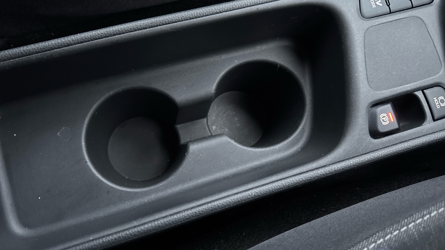 Used Toyota Yaris 2024 for sale - 77476386: Photo 38