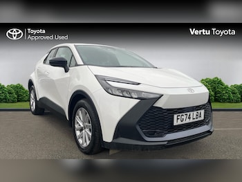 Used Toyota C-HR 2024 for sale - 78011528: Photo
