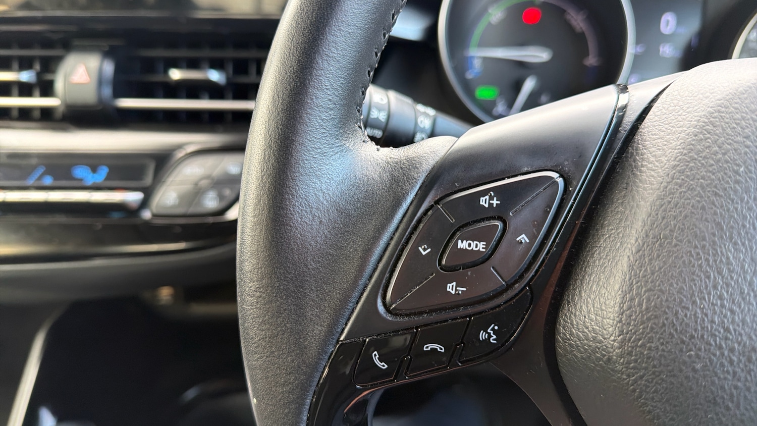 Used Toyota C-HR 2020 for sale - 78078758: Photo 36