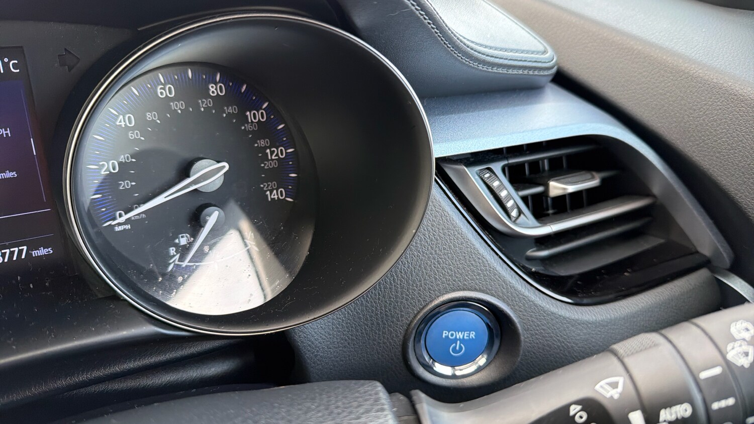 Used Toyota C-HR 2020 for sale - 78078758: Photo 39