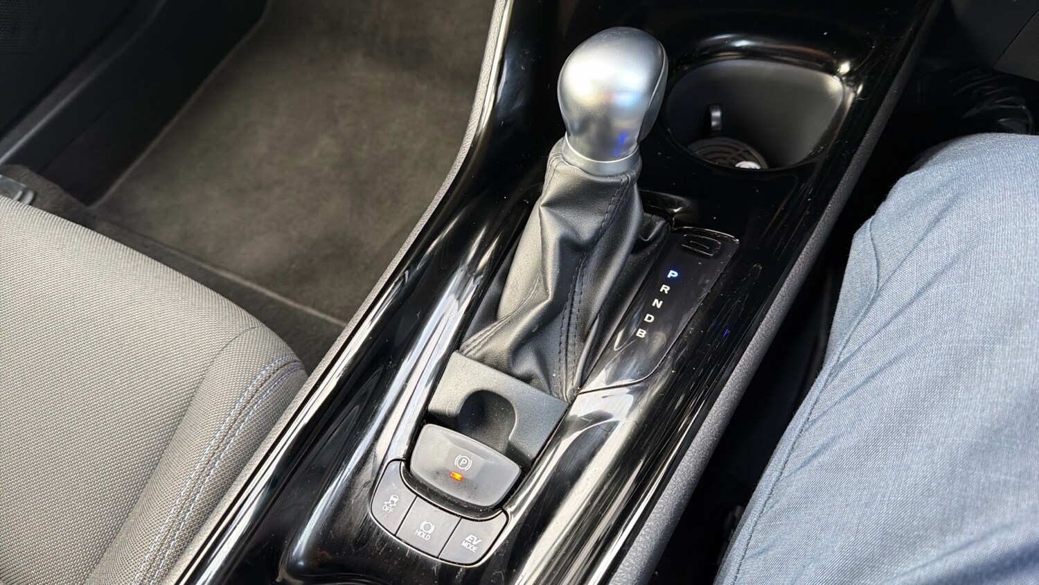 Used Toyota C-HR 2020 for sale - 78078758: Photo 45