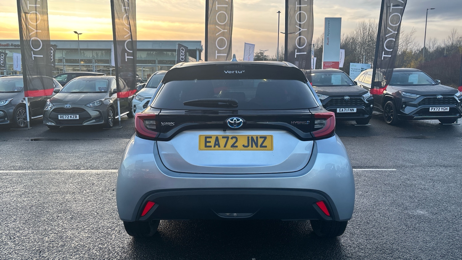 Used Toyota Yaris 2022 for sale - 77300937: Photo 19