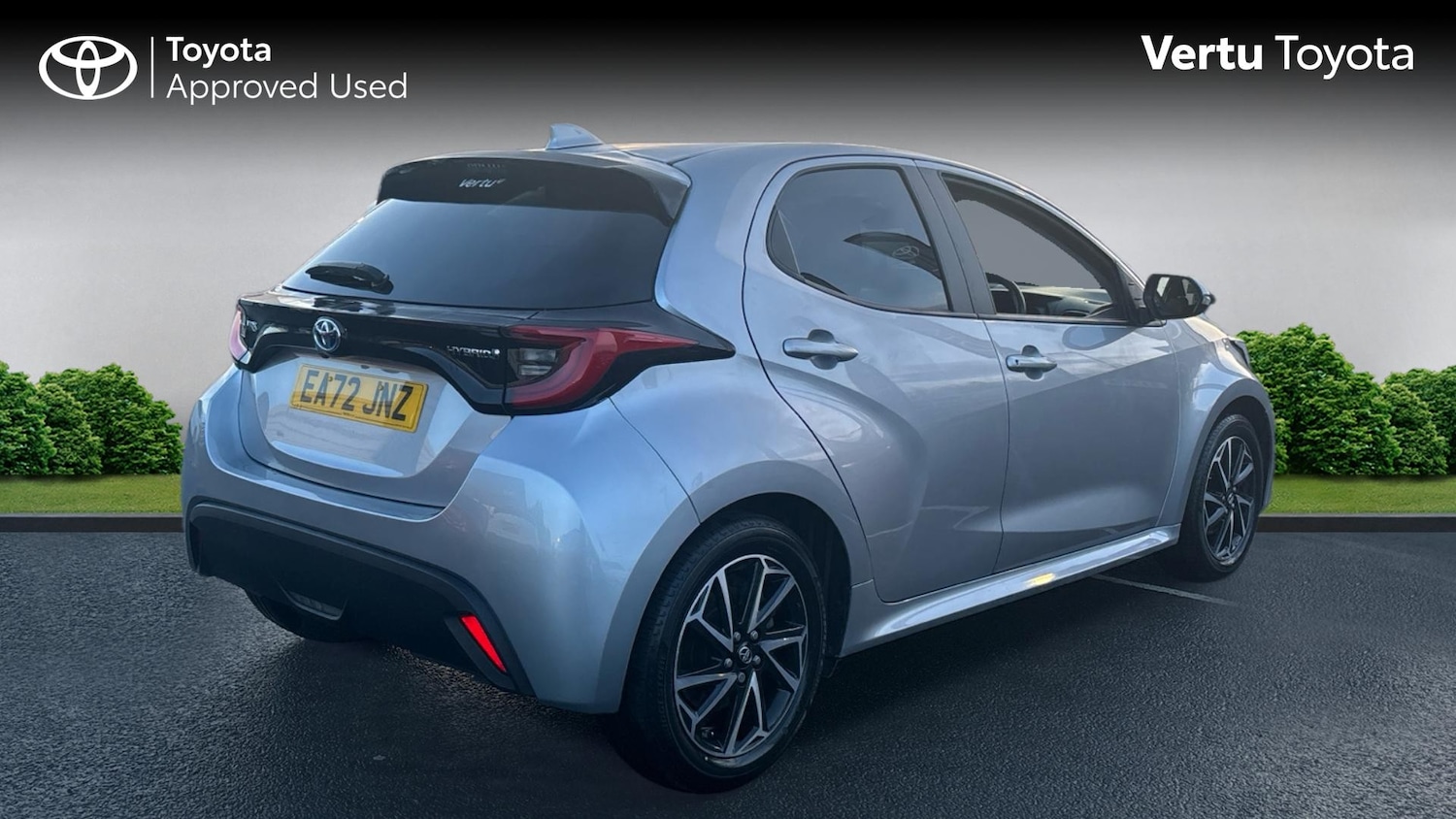 Used Toyota Yaris 2022 for sale - 77300937: Photo 2