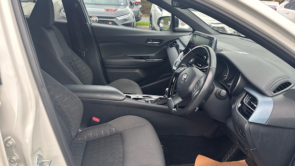 Used Toyota C-HR 2022 for sale - 76077093: Photo 11