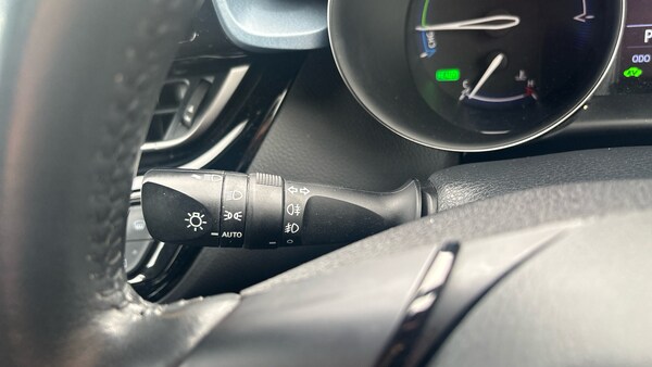 Used Toyota C-HR 2022 for sale - 76077093: Photo 38