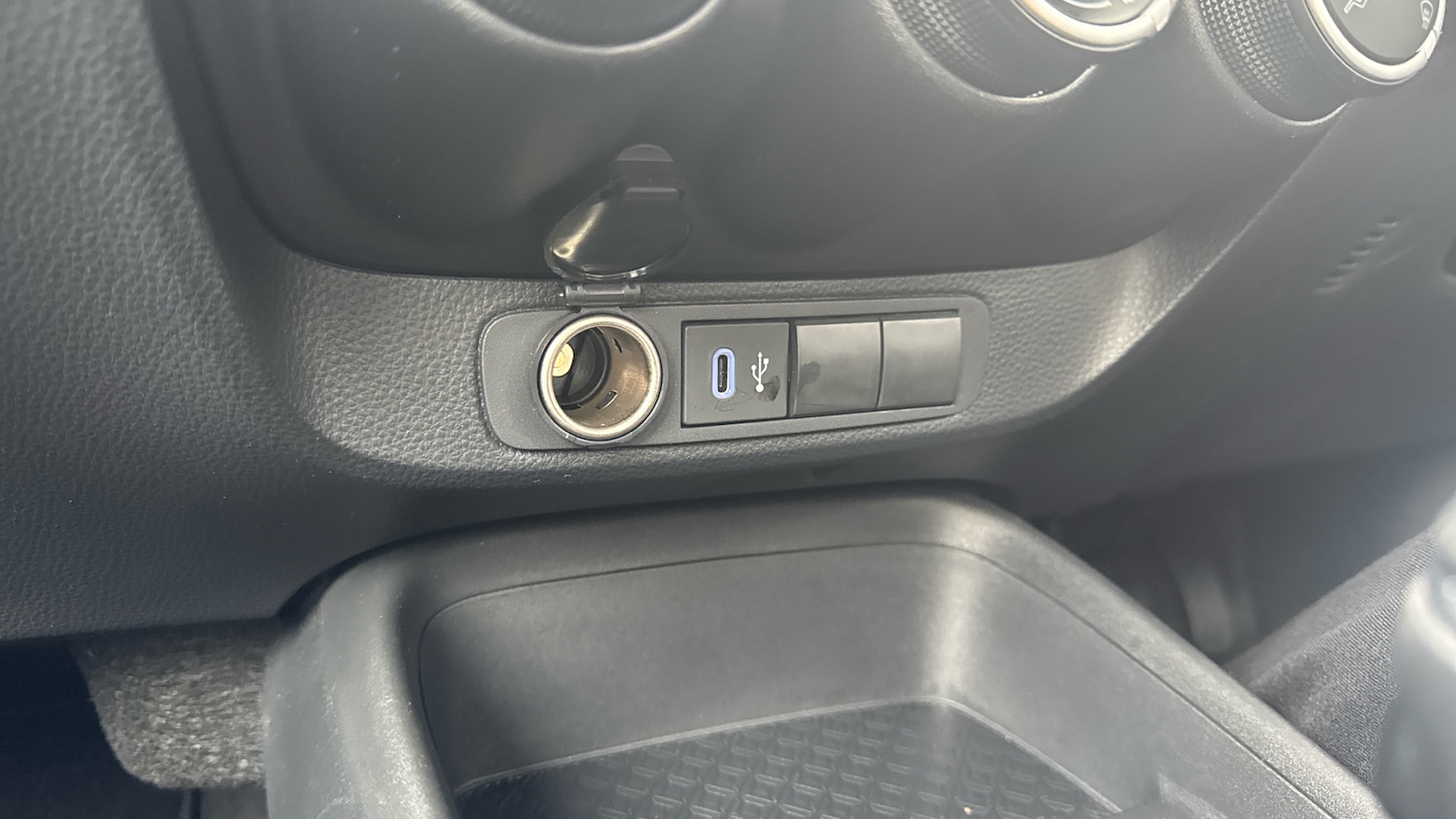 Used Toyota Aygo X 2024 for sale - 76114177: Photo 41