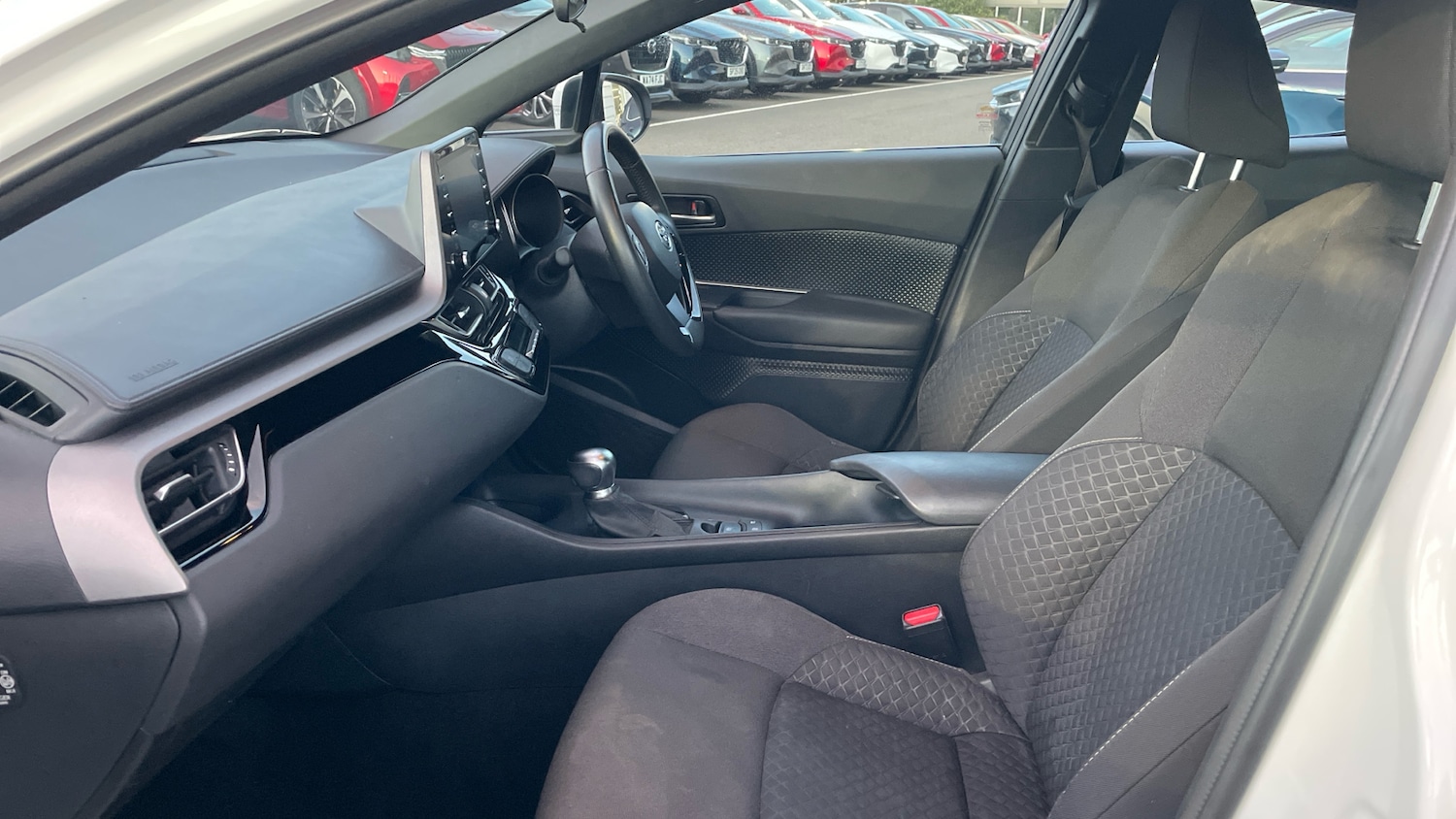 Used Toyota C-HR 2022 for sale - 76352429: Photo 10