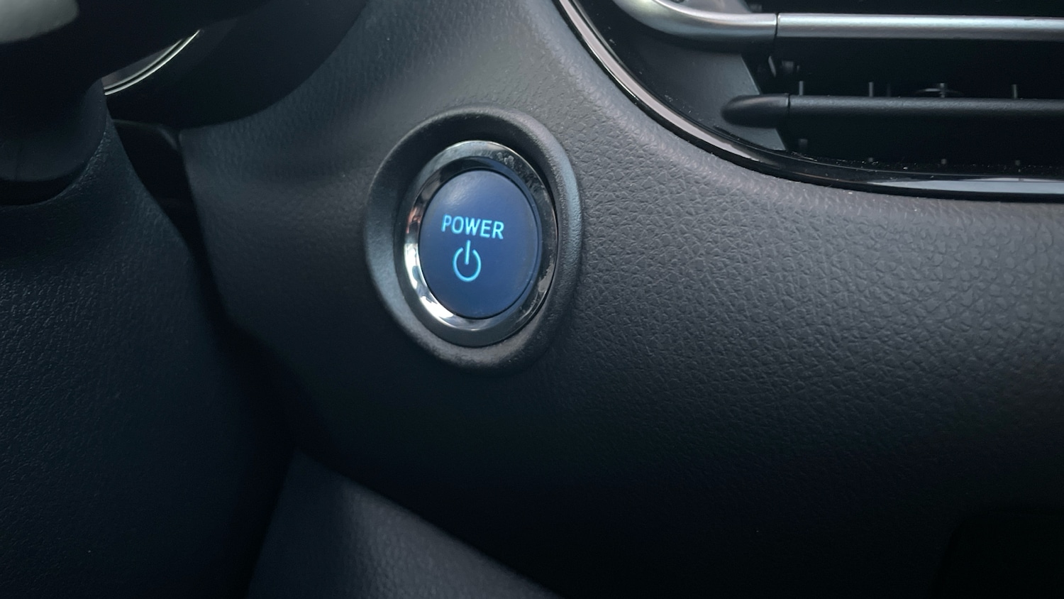 Used Toyota C-HR 2022 for sale - 76352429: Photo 40