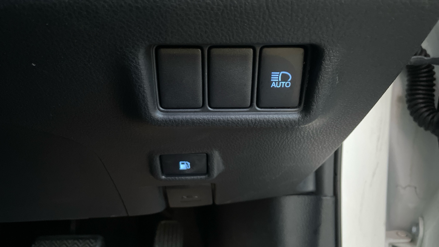 Used Toyota C-HR 2022 for sale - 76352429: Photo 42