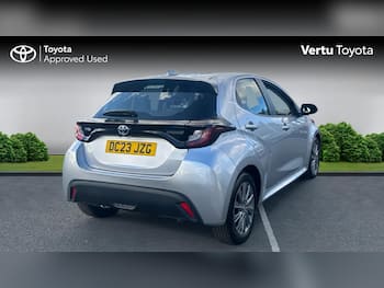 Used Toyota Yaris 2023 for sale - 79771403: Photo