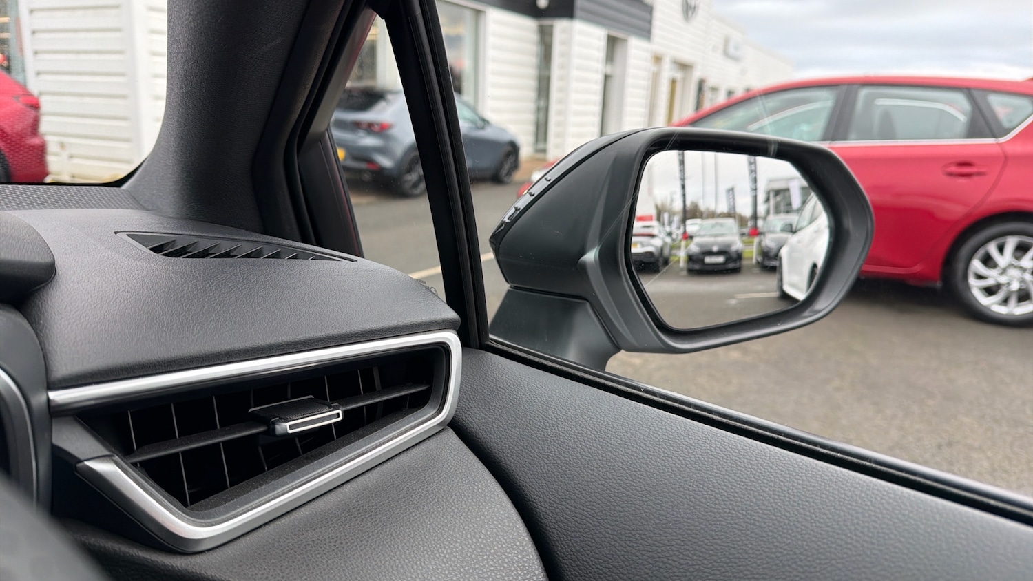 Used Toyota Corolla 2025 for sale - 77136855: Photo 40