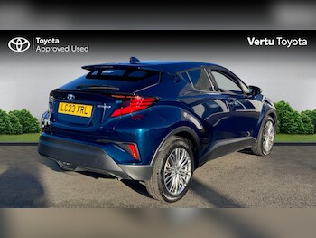 Used Toyota C-HR 2023 for sale - 77505576: Photo