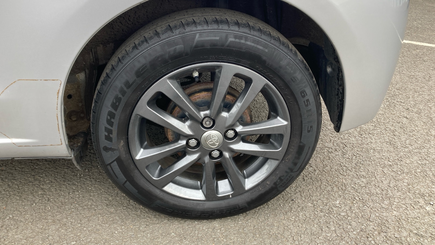 Used Toyota Yaris 2015 for sale - 76290495: Photo 21