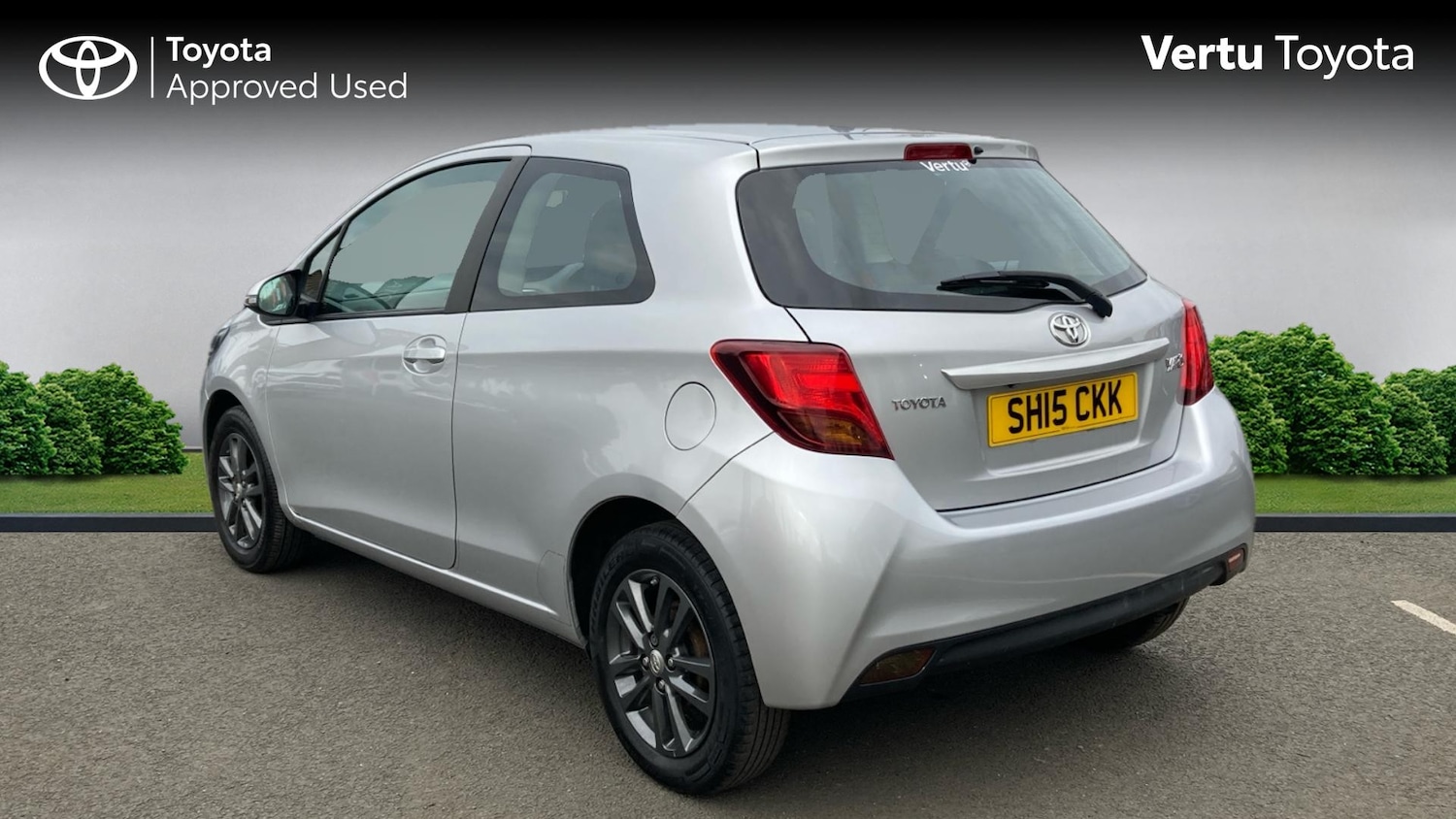 Used Toyota Yaris 2015 for sale - 76290495: Photo 4