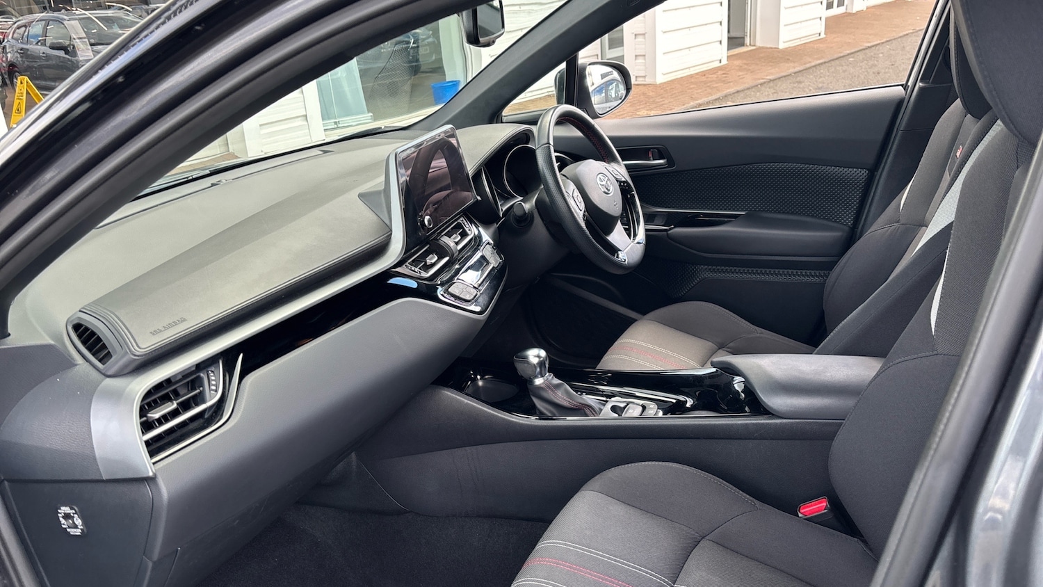 Used Toyota C-HR 2022 for sale - 77381444: Photo 10