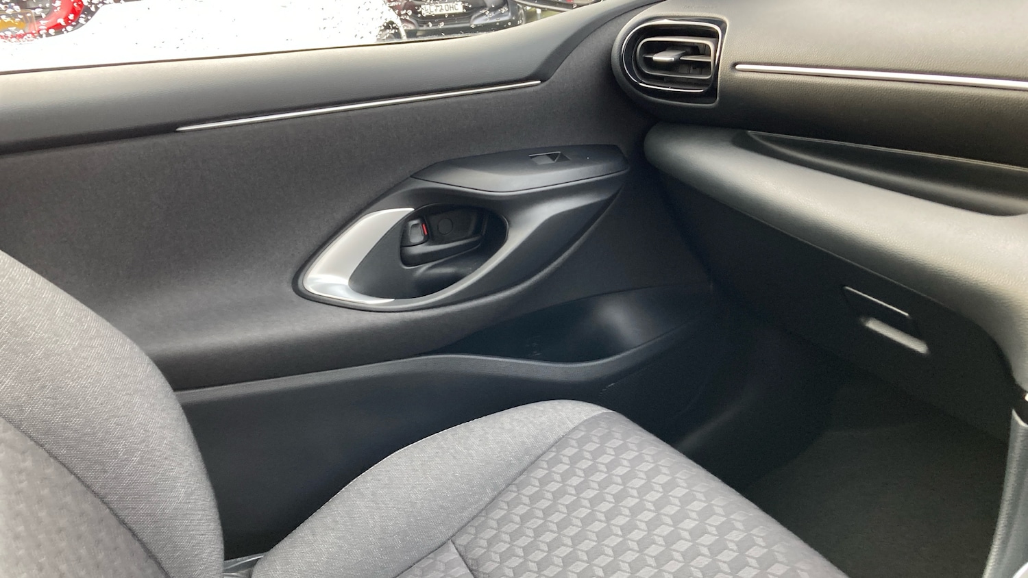 Used Toyota Yaris 2022 for sale - 77103994: Photo 39