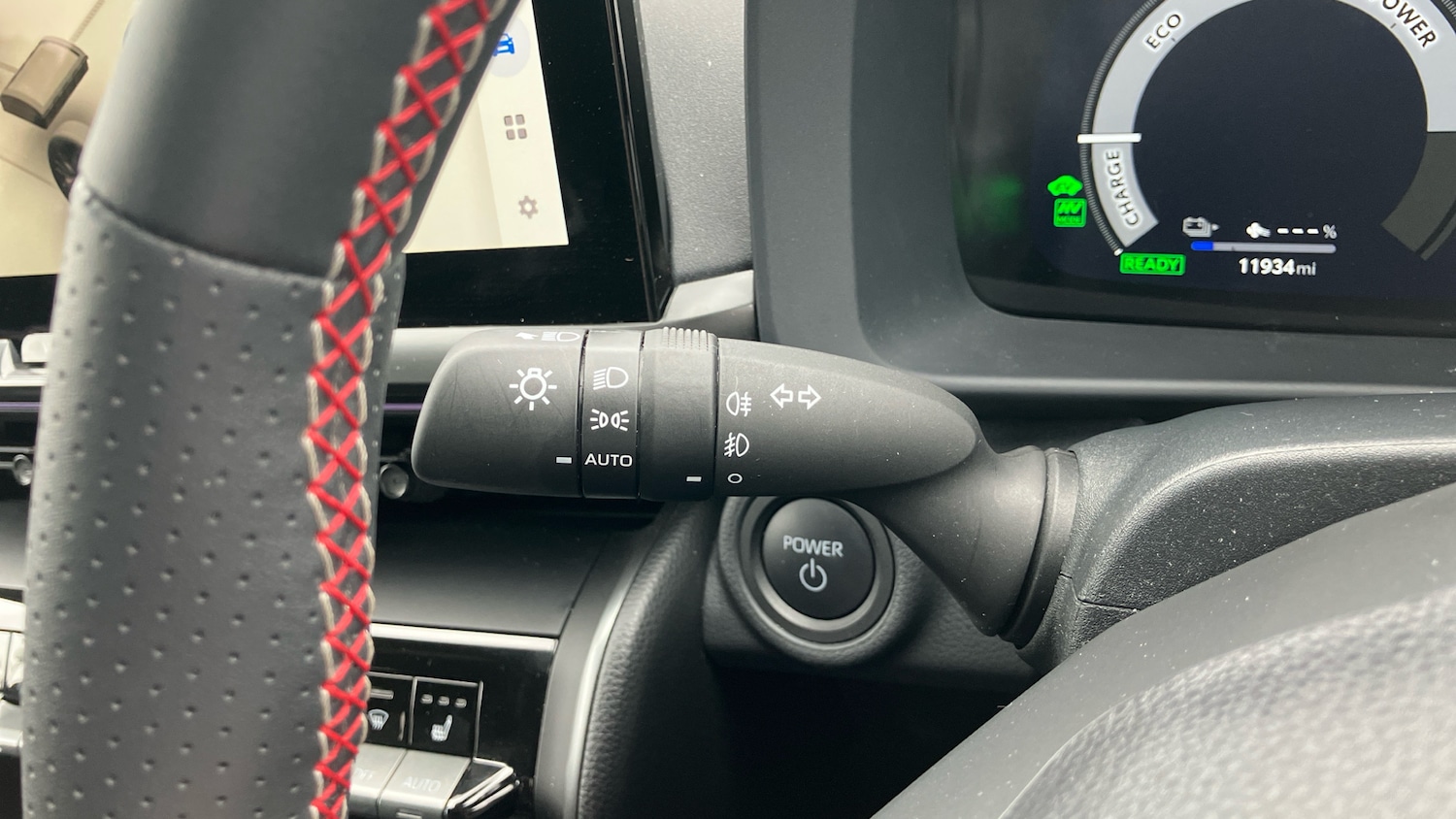 Used Toyota C-HR 2024 for sale - 76984628: Photo 25