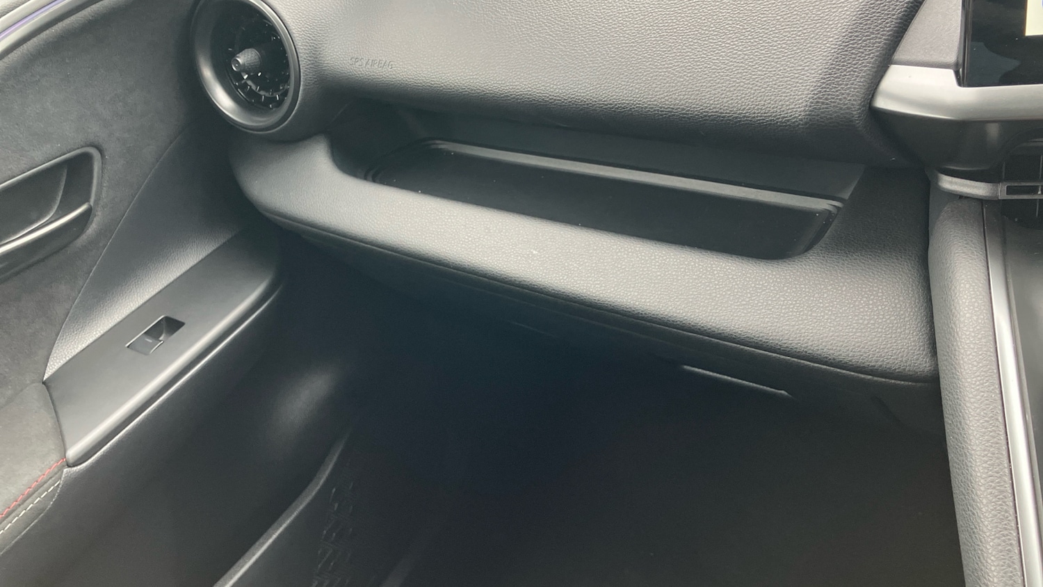 Used Toyota C-HR 2024 for sale - 76984628: Photo 32