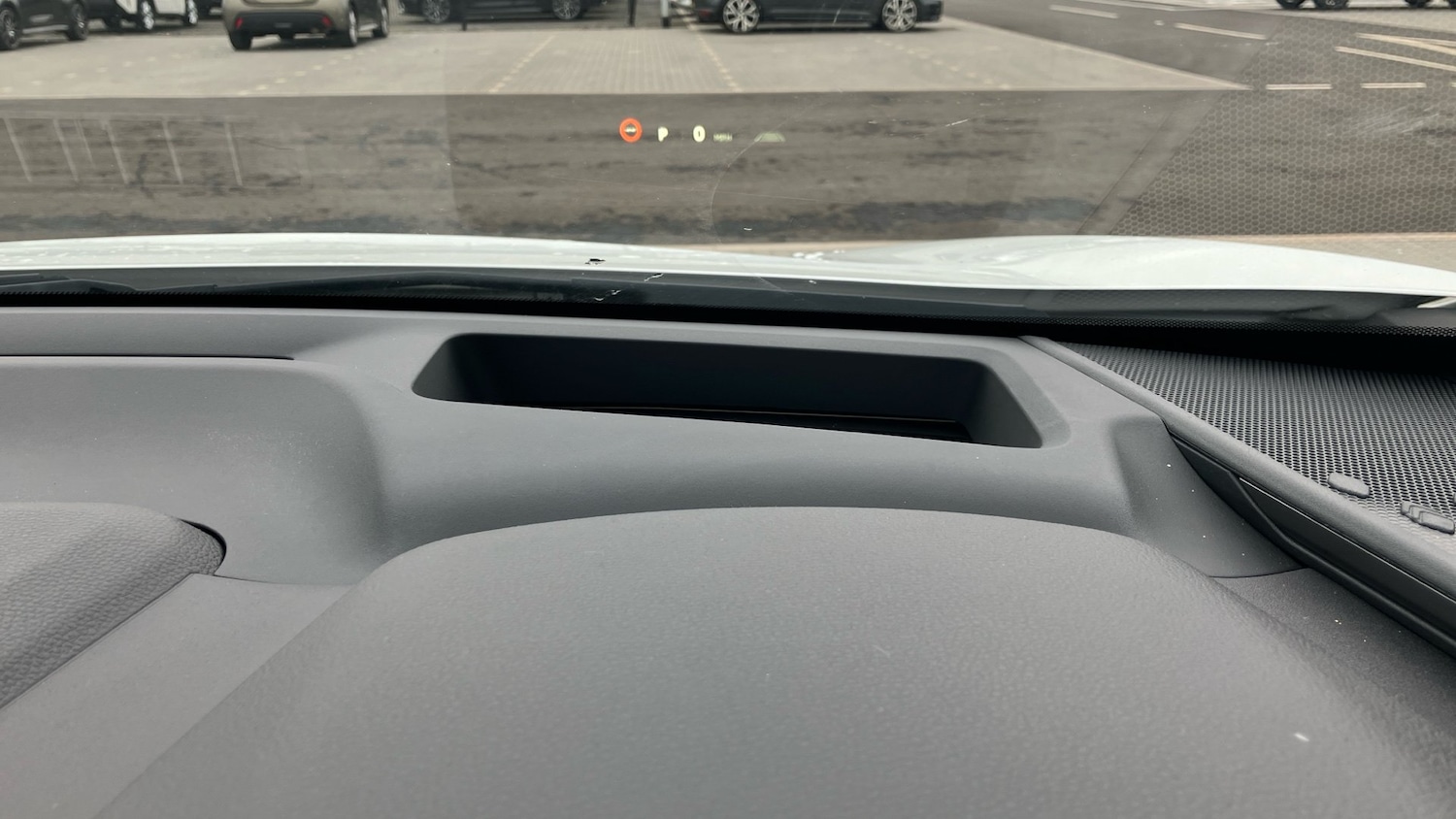 Used Toyota C-HR 2024 for sale - 76984628: Photo 34