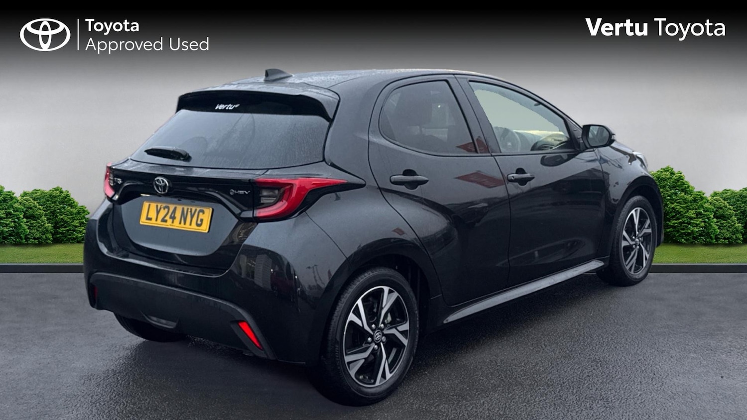 Used Toyota Yaris 2024 for sale - 77151061: Photo 2